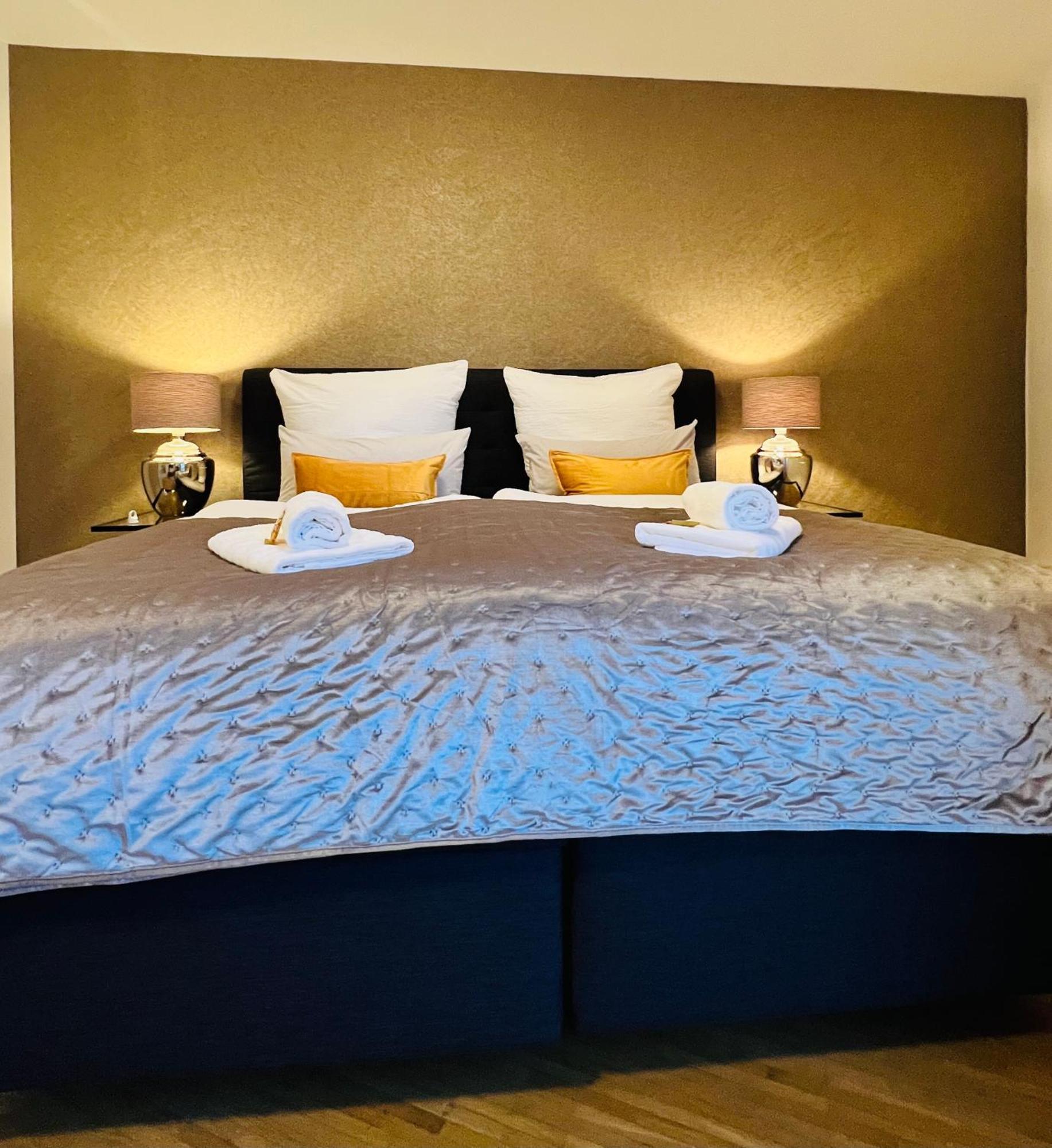 Stylish Apartment Naehe Hbf-Tiefgarage-Lift Hannover Bagian luar foto