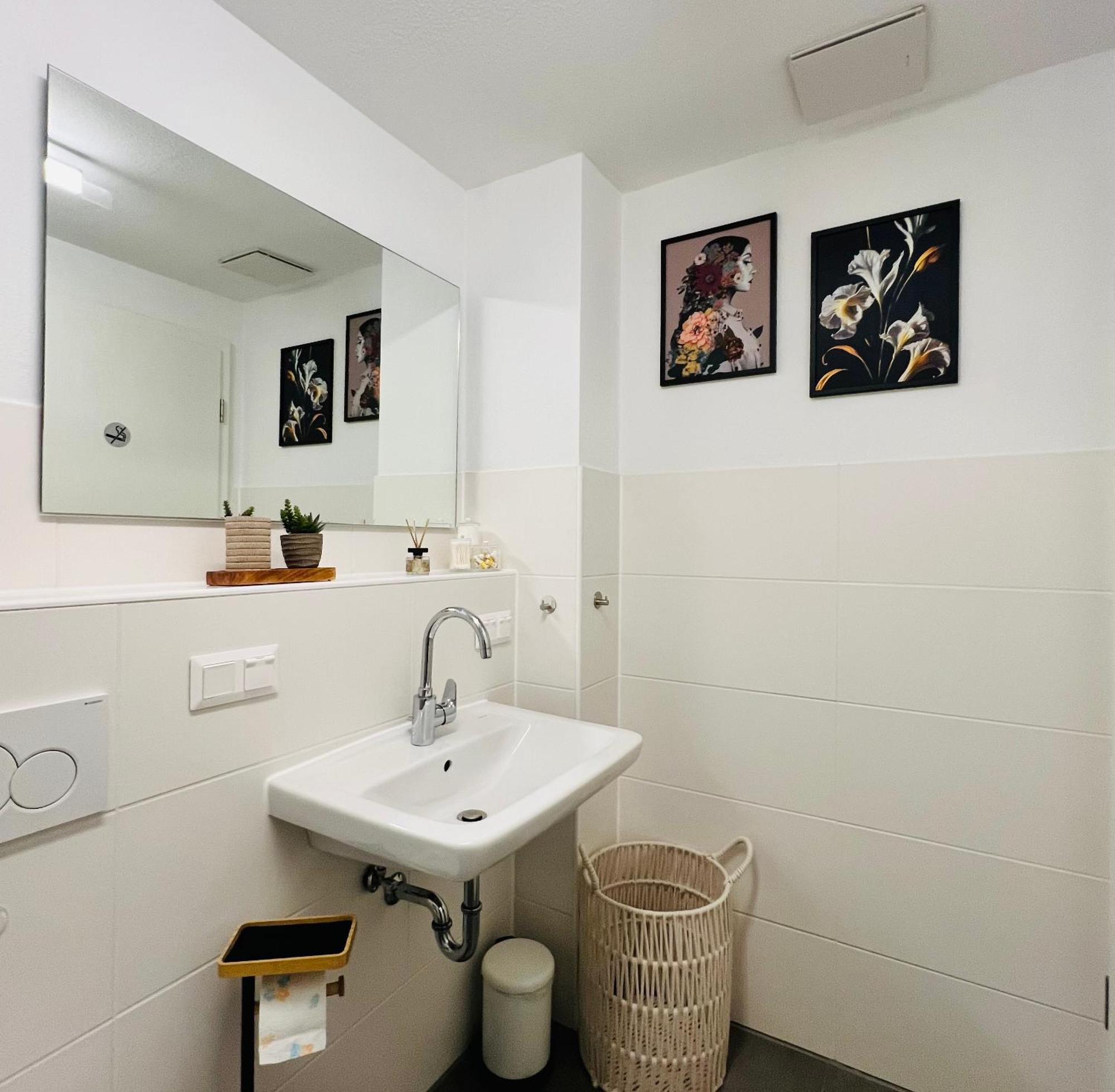 Stylish Apartment Naehe Hbf-Tiefgarage-Lift Hannover Bagian luar foto