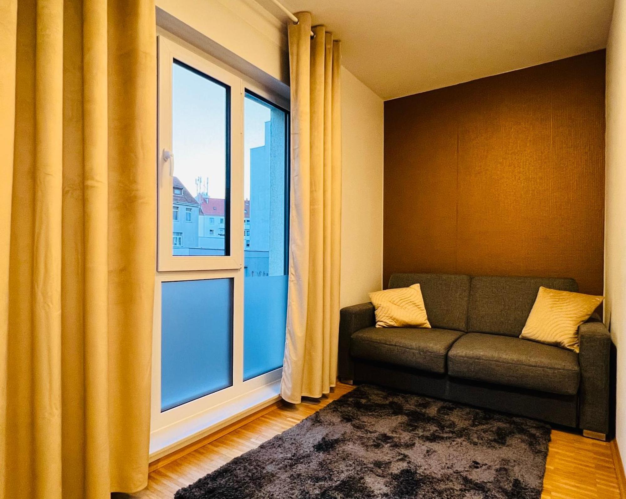 Stylish Apartment Naehe Hbf-Tiefgarage-Lift Hannover Bagian luar foto